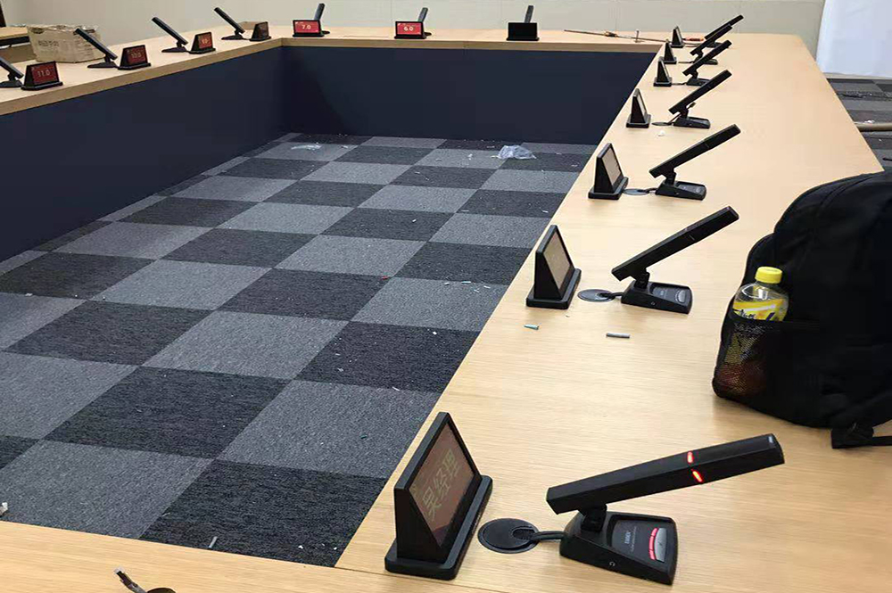 廣東某市委會(huì)議室（電子桌牌）