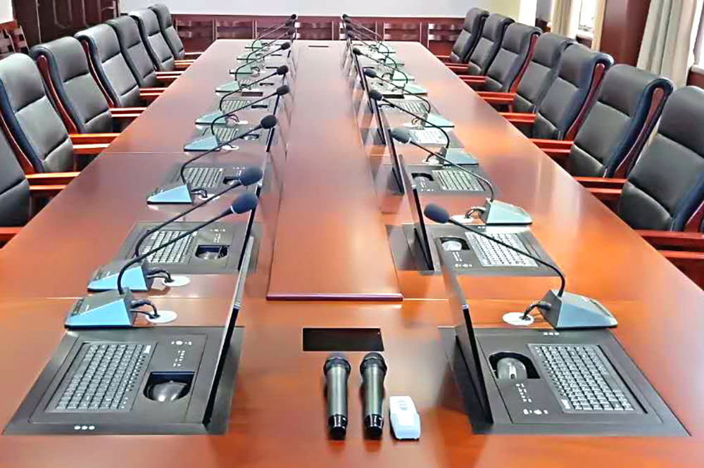 廣西某科技集團(tuán)（液晶翻轉(zhuǎn)一體機(jī)【前翻】、嵌入式話(huà)筒）