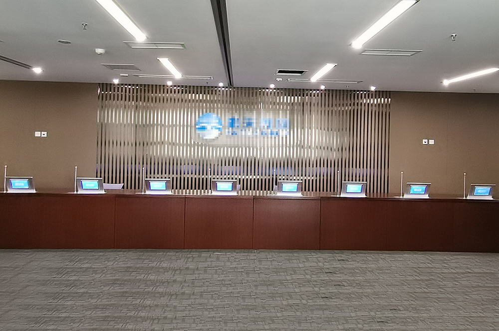 廣東某集團(tuán)(液晶帶話(huà)筒升降一體機(jī))