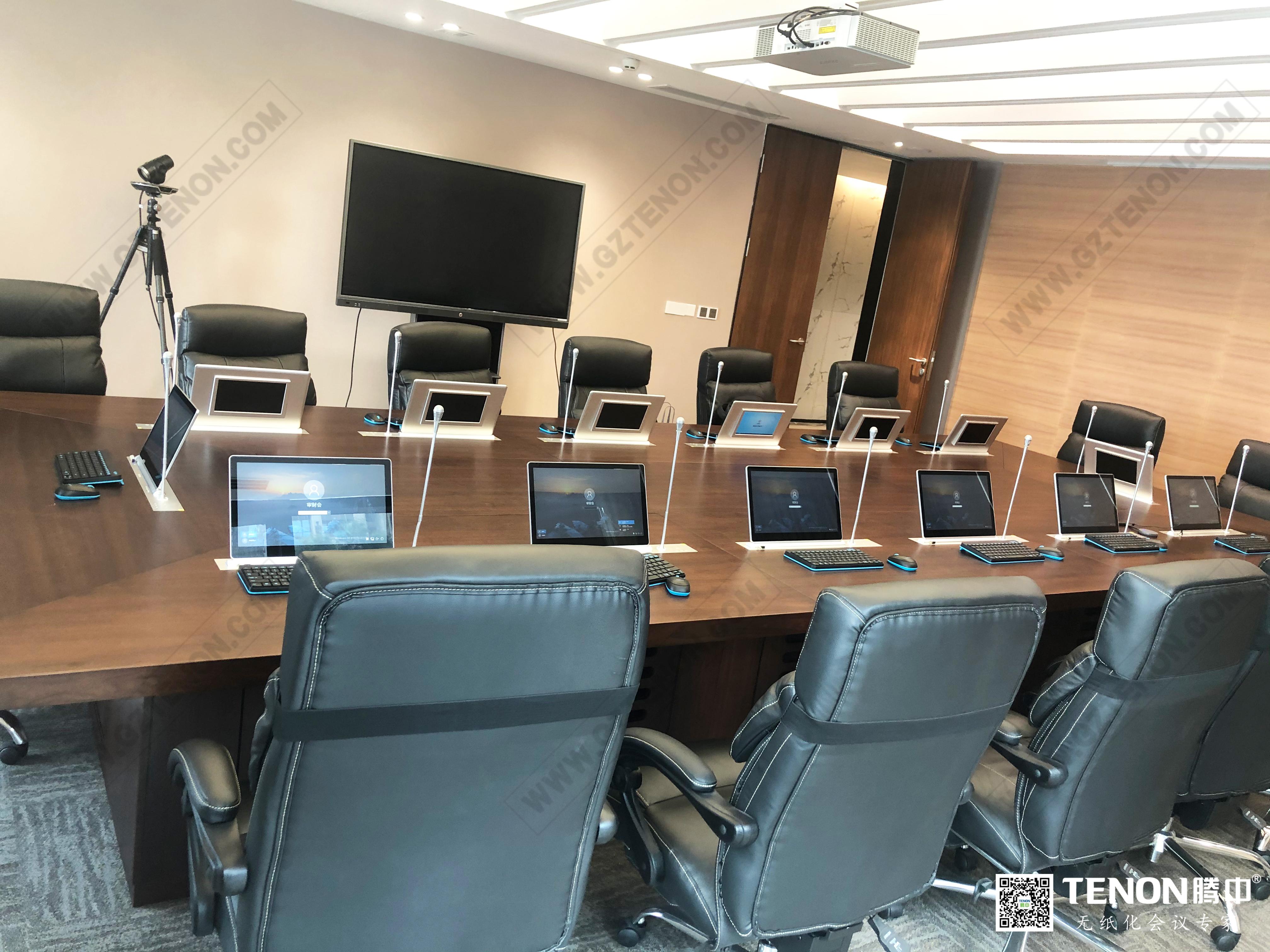 某工商銀行（雙屏液晶帶話(huà)筒升降一體機(jī)）